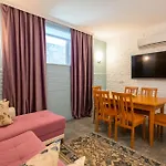Delight Deluxe Hotel & Spa